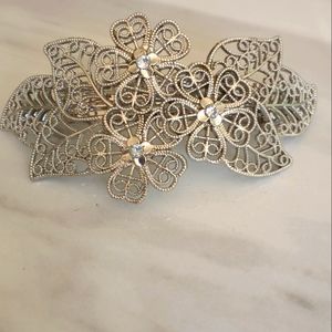 Exquisite Vintage Hair Barette For Wedding Also (holds a veil)